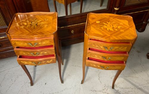 PAIR OF FRENCH MARQUETRY BEDSIDE CABINETS - ADDITIONAL PHOTO 4