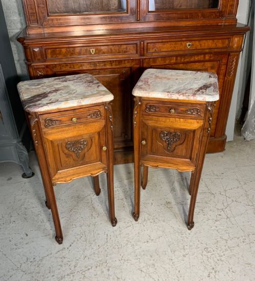 PAIR OF FRENCH MAHOGANY BEDSIDE CABINETS - ADDITIONAL PHOTO 1