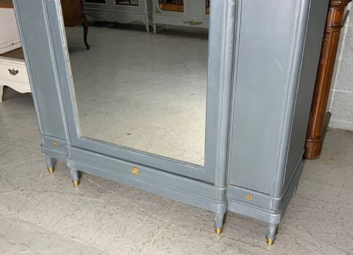 PAINTED FRENCH ARMOIRE WITH BRASS DETAILING IN DOWNPIPE GREY - ADDITIONAL PHOTO 2