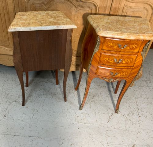PAIR OF FRENCH MARQUETRY BEDSIDE CABINETS - ADDITIONAL PHOTO 4