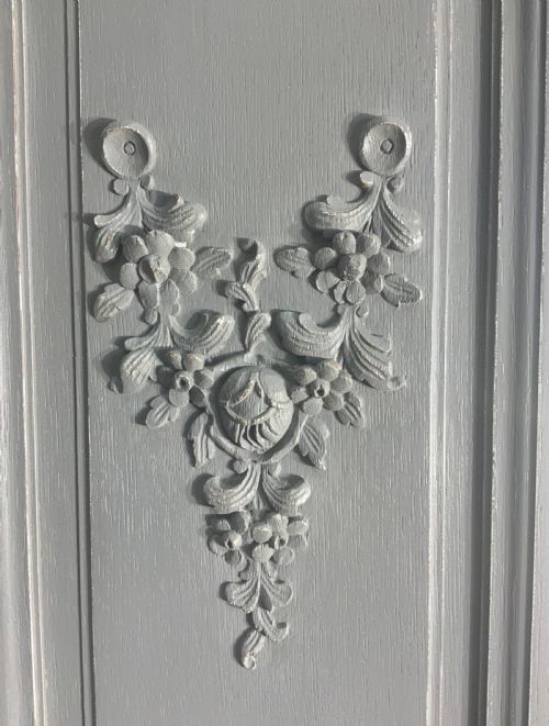 CARVED FRENCH TRIPLE ARMOIRE IN PLUMMET GREY - ADDITIONAL PHOTO 7