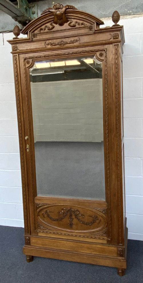 carved oak french single armoire - CATEGORY: ANTIQUE WARDROBES - DATED 1920
