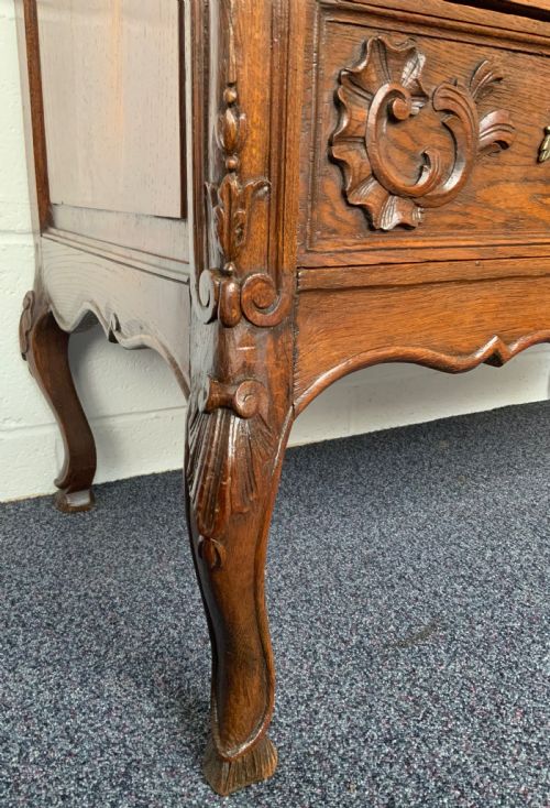 MARBLE TOPPED CARVED OAK FRENCH CHEST OF DRAWERS - ADDITIONAL PHOTO 6