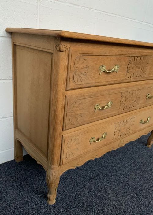 CARVED OAK FRENCH BLEACHED CHEST OF DRAWERS - ADDITIONAL PHOTO 4