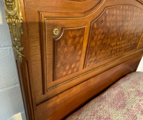 STUNNING KINGSIZE FRENCH BED - ADDITIONAL PHOTO 10