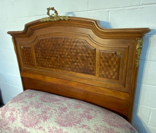 STUNNING KINGSIZE FRENCH BED - ADDITIONAL PHOTO 11