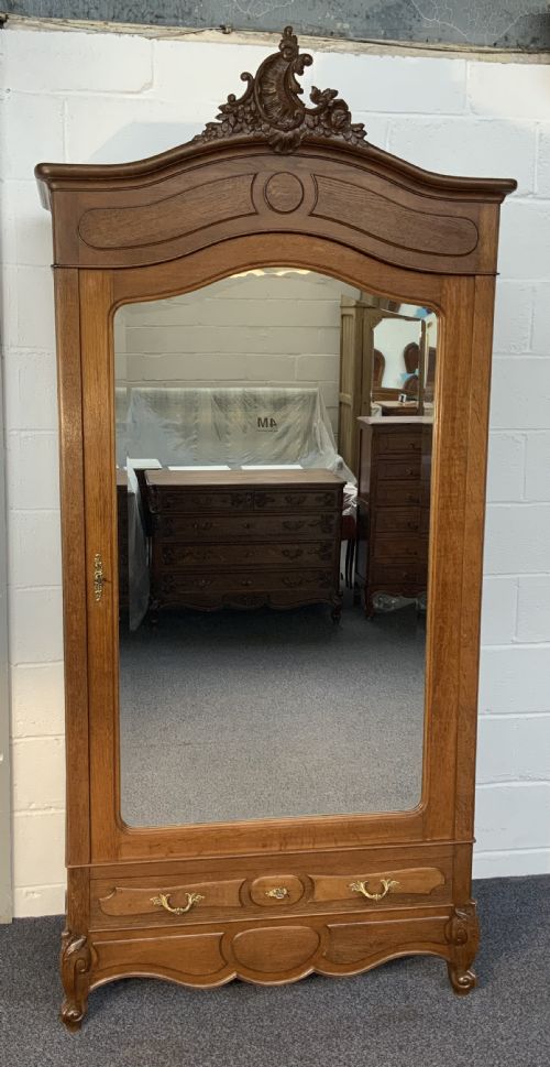 carved oak french single armoire - CATEGORY: ANTIQUE WARDROBES - DATED 1920