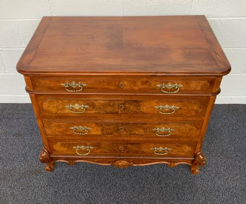 burr walnut french chest of drawers - CATEGORY: ANTIQUE CHEST OF DRAWERS - DATED 1910