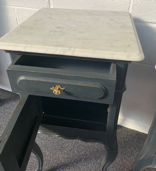 PAIR OF FRENCH BEDSIDE CABINETS PAINTED IN RAILINGS - ADDITIONAL PHOTO 7