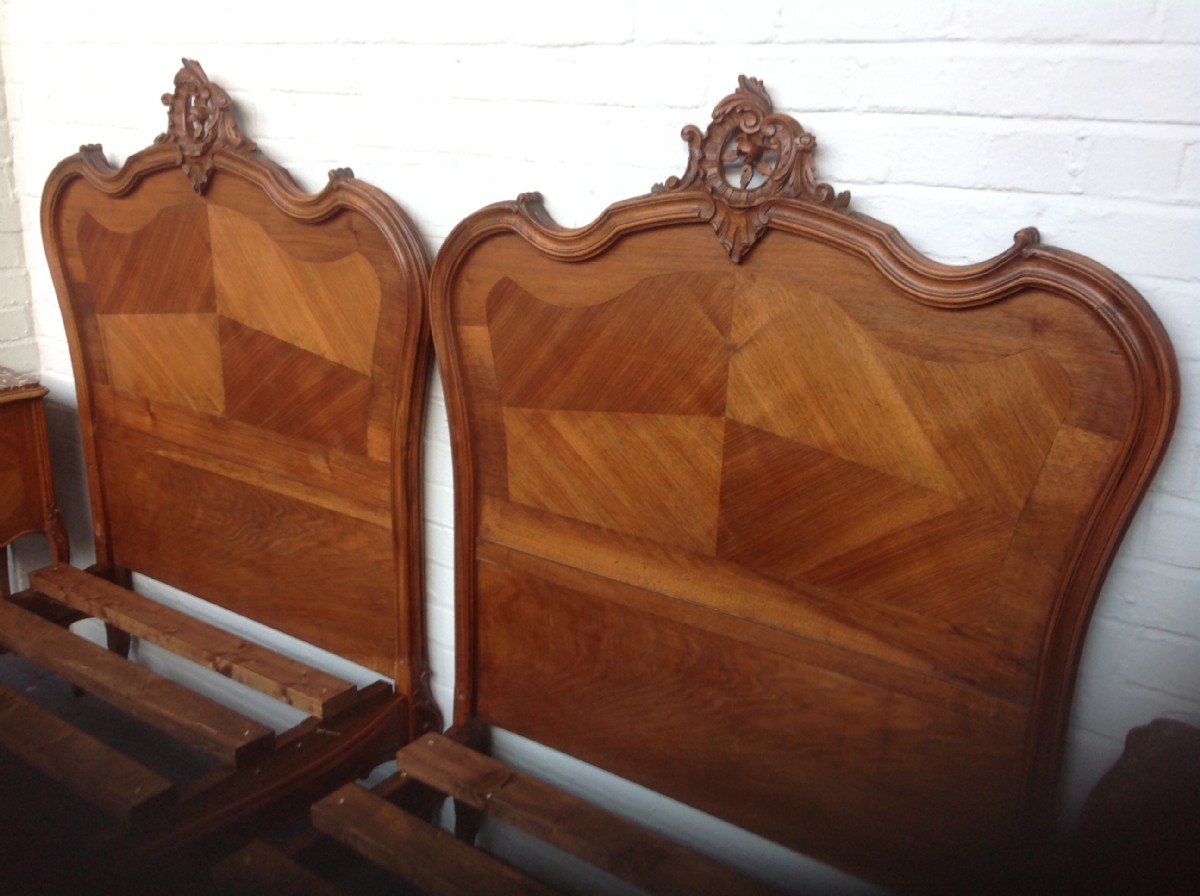 PAIR OF WALNUT FRENCH TWIN BEDS AND BEDSIDE CABINETS View III