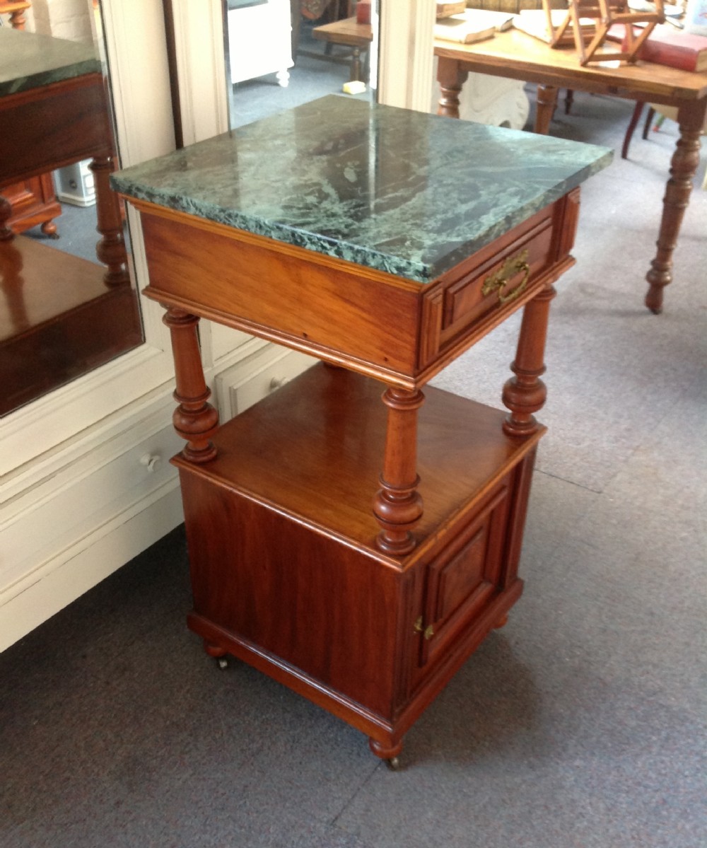 PAIR OF MAHOGANY BEDSIDE CABINETS View II