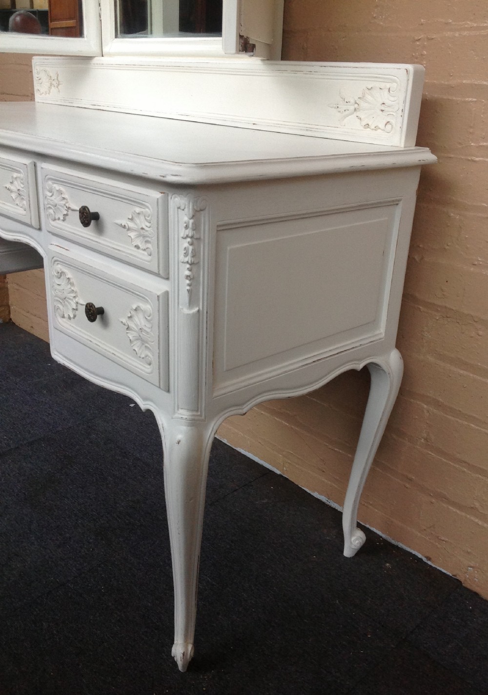 PAINTED FRENCH DRESSING TABLE View IV
