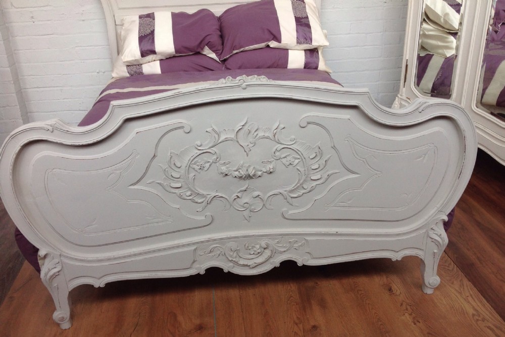 PAINTED FRENCH CARVED WALNUT BED View VI
