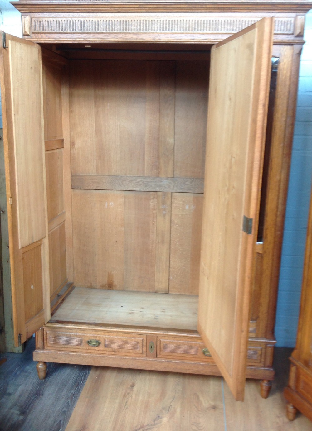 ANTIQUE FRENCH OAK ARMOIRE View IV