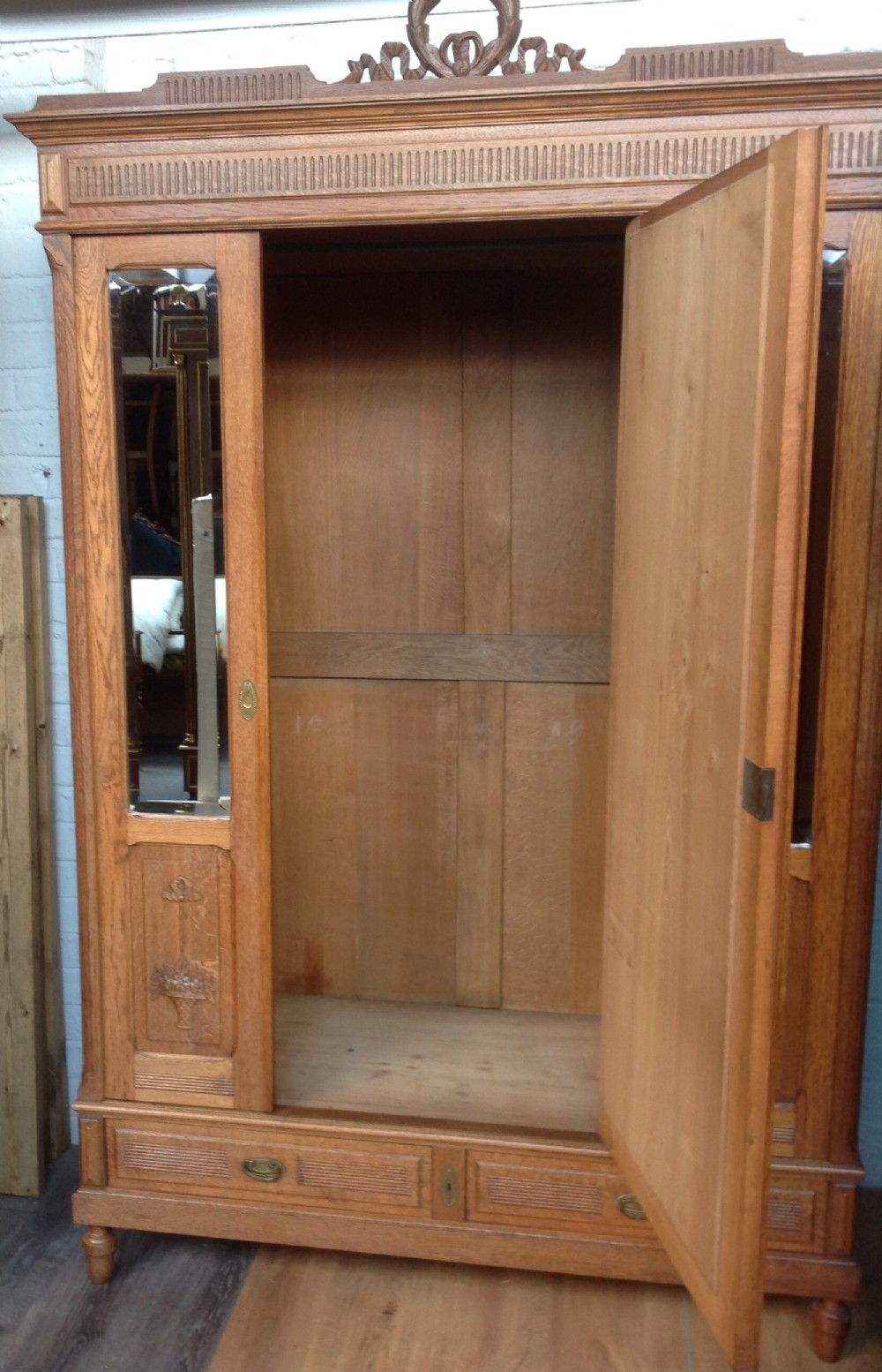 ANTIQUE FRENCH OAK ARMOIRE View V