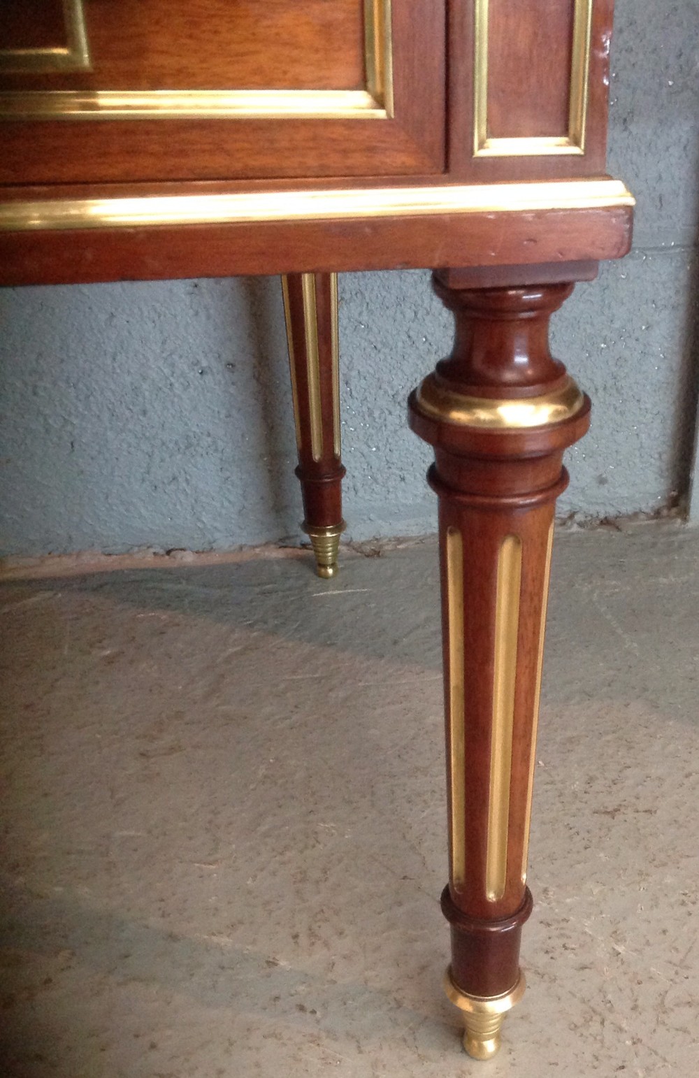FRENCH MAHOGANY AND BRASS WRITING DESK View XI