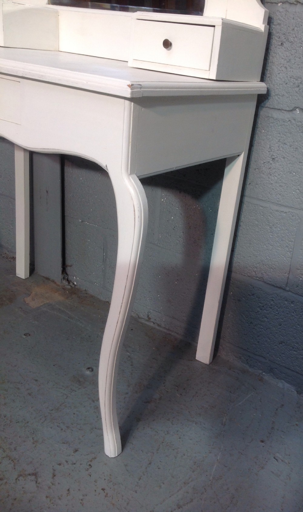 PAINTED FRENCH DRESSING TABLE View IV