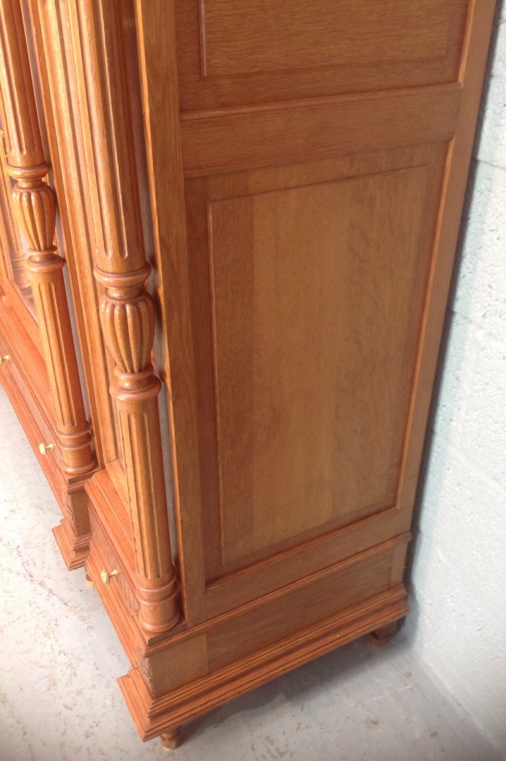 CARVED FRENCH OAK TRIPLE ARMOIRE OR BOOKCASE View V