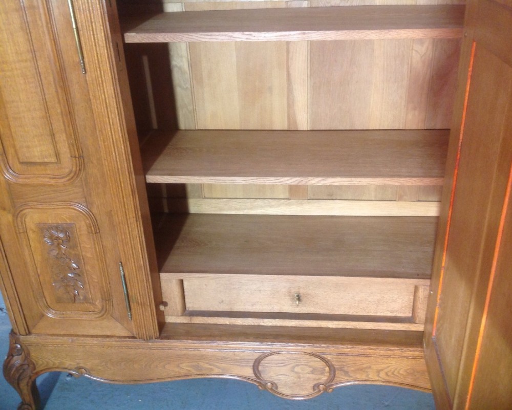 CARVED OAK FRENCH ARMOIRE View XIV