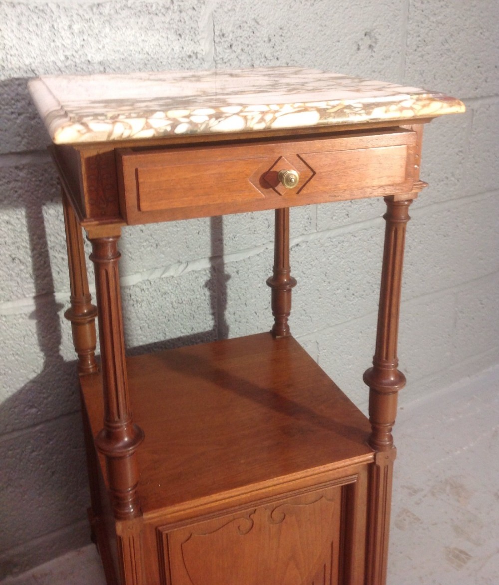 PAIR OF FRENCH WALNUT BEDSIDE CABINETS.  View V