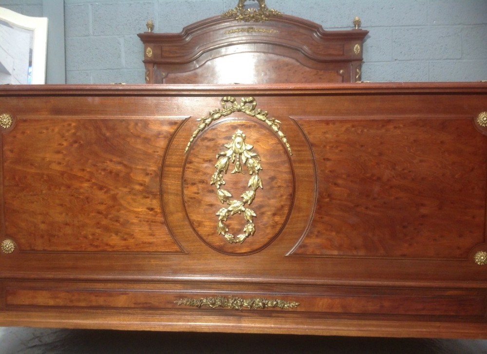 FRENCH MAHOGANY AND BRASS  BED View XIII