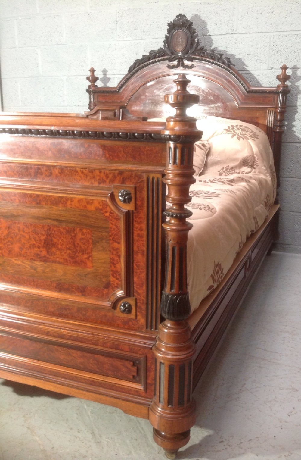 ROSEWOOD FRENCH CARVED BED View XI