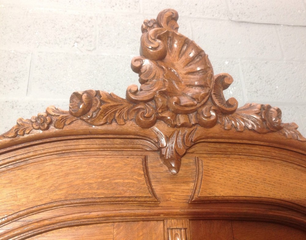 FRENCH OAK ARMOIRE View II