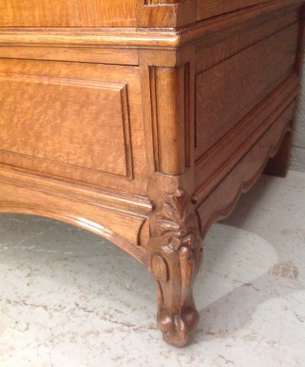 FRENCH OAK ARMOIRE View VI