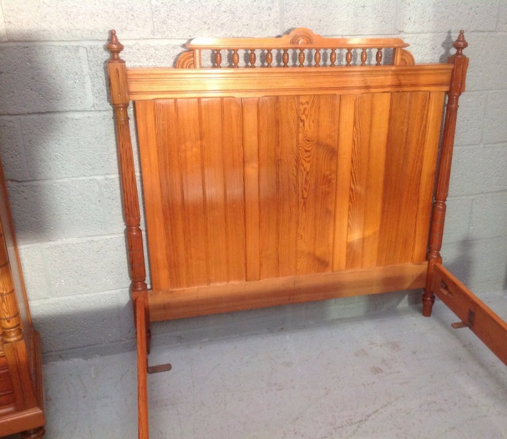 FRENCH PITCH PINE BEDROOM SUITE View V