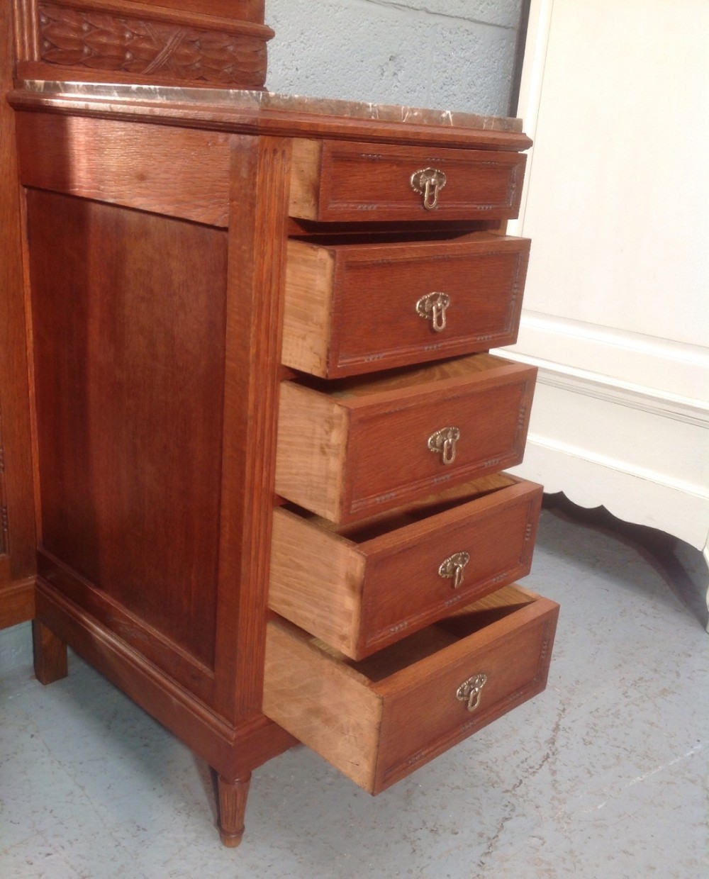 SOLID OAK FRENCH DRESSING TABLE View XV