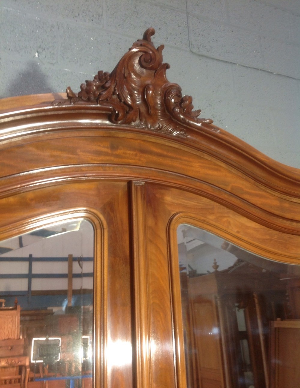 FRENCH MAHOGANY ARMOIRE View VIII