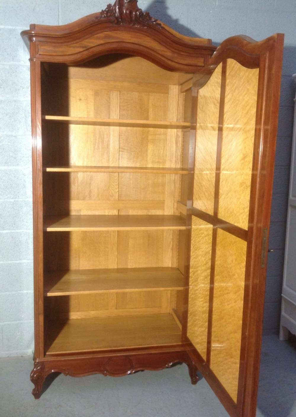 FRENCH MAHOGANY AMOIRE View VIII