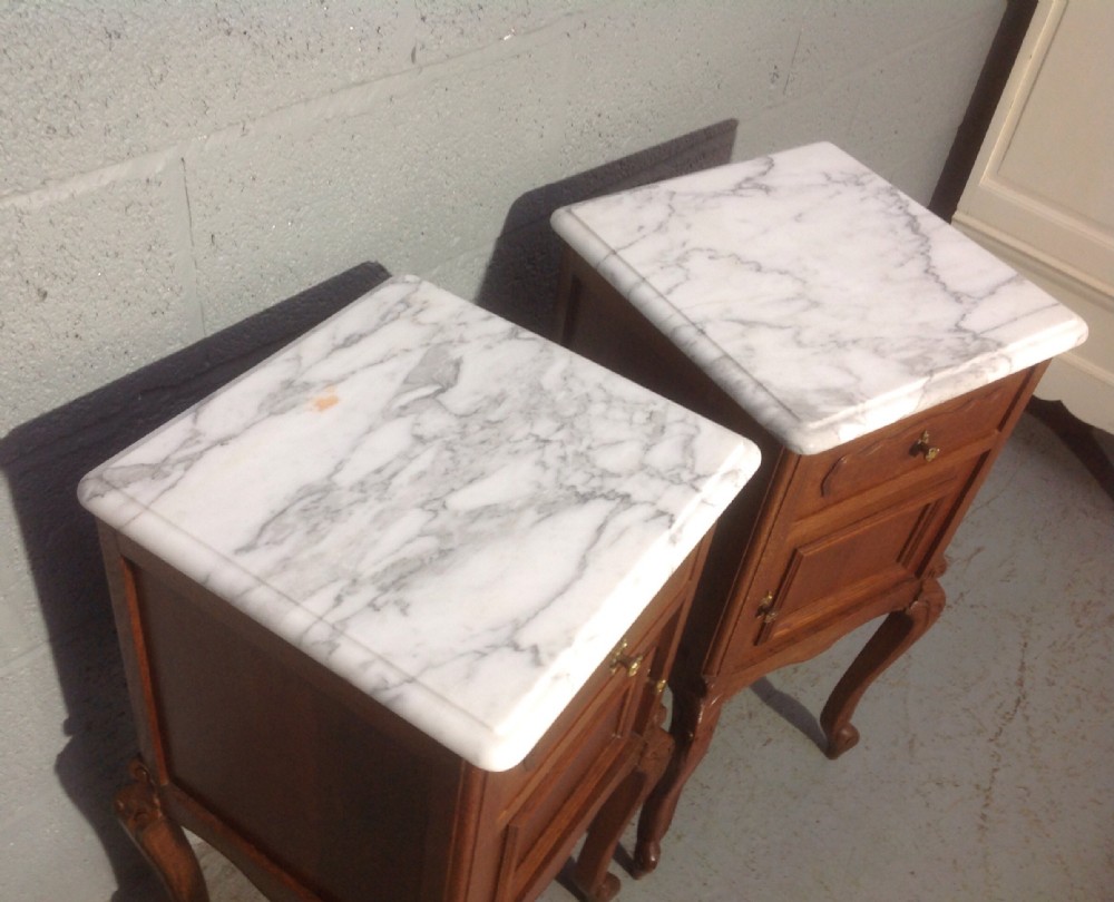 PAIR OF FRENCH OAK BEDSIDE CABINETS View IV