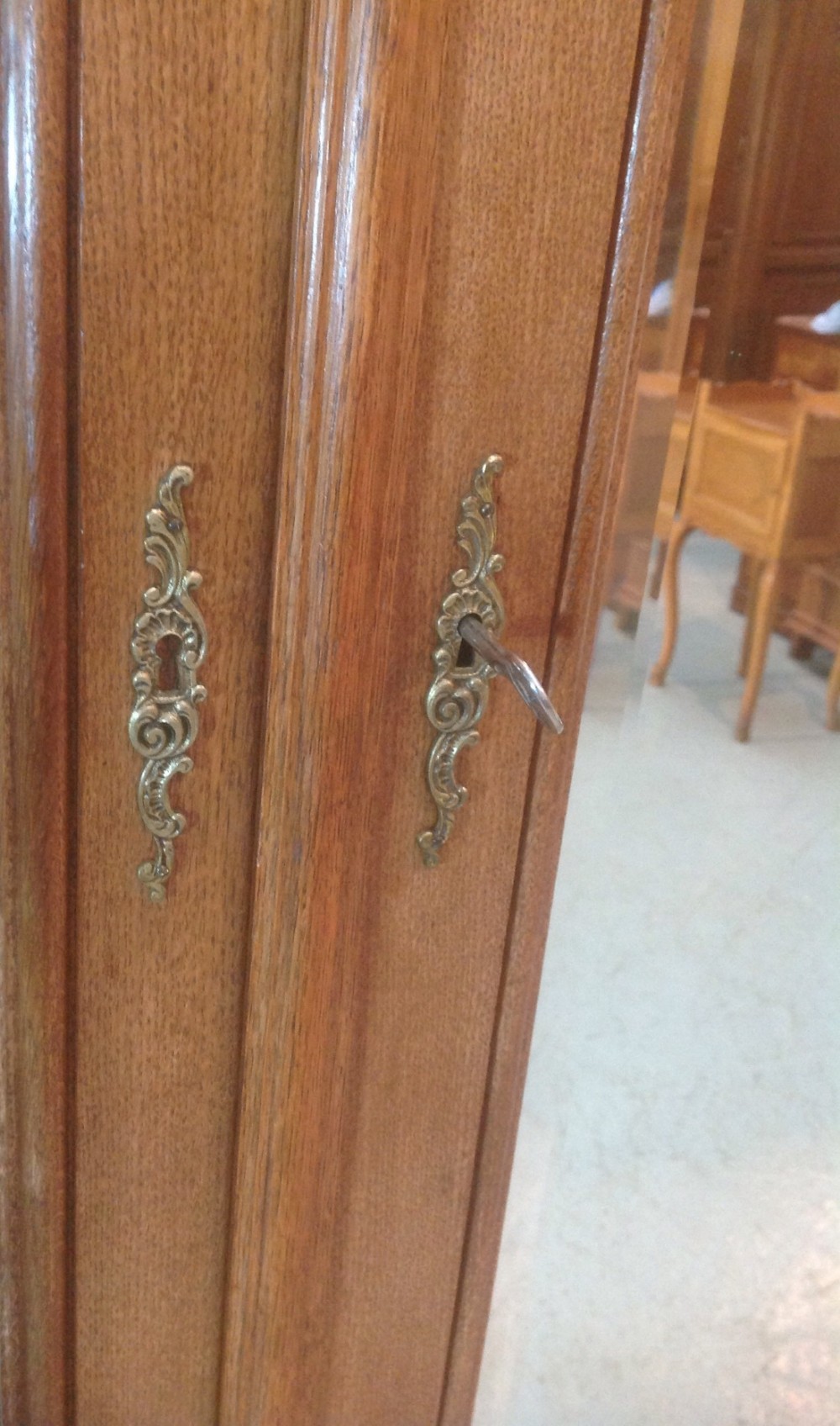 LARGE OAK FRENCH ARMOIRE View V