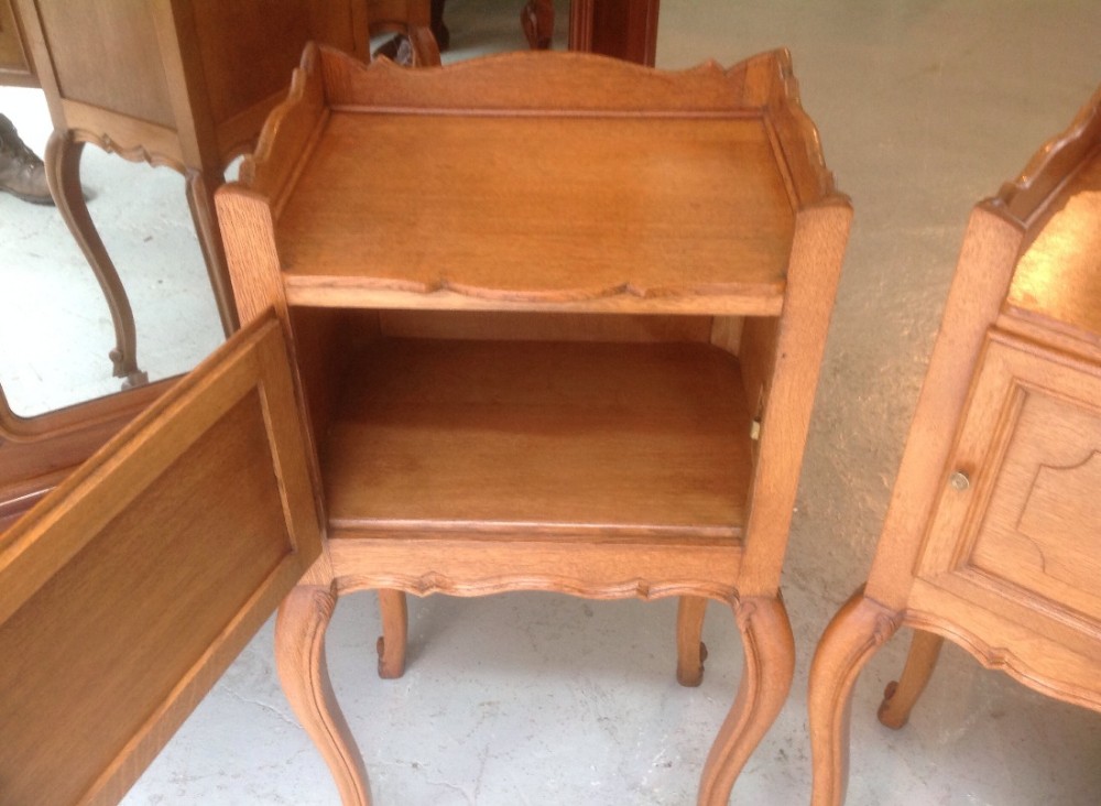 PAIR OF FRENCH OAK BEDSIDE CABINETS View III