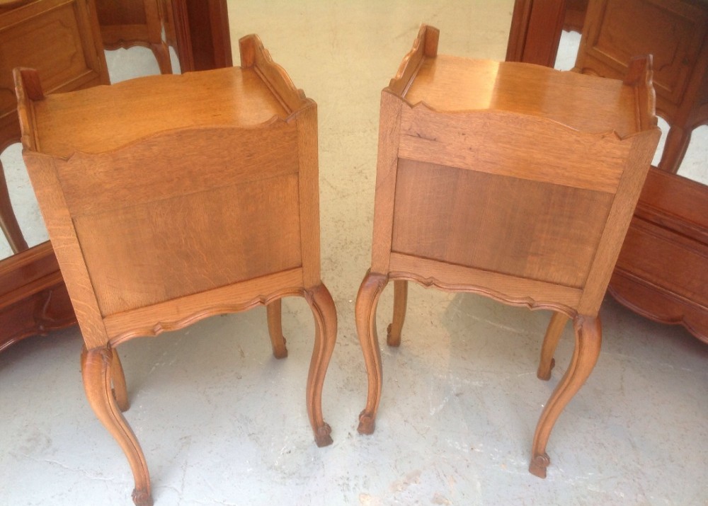 PAIR OF FRENCH OAK BEDSIDE CABINETS View V