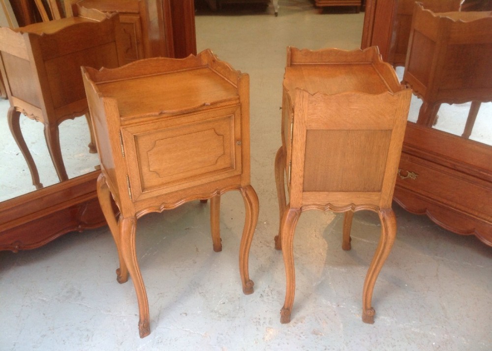 PAIR OF FRENCH OAK BEDSIDE CABINETS View VIII