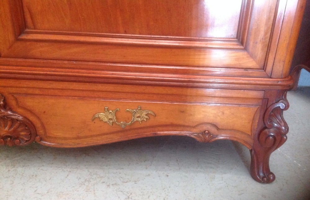 FRENCH MAHOGANY ARMOIRE View IV