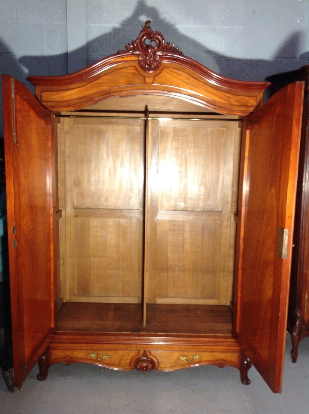 FRENCH MAHOGANY ARMOIRE View XI