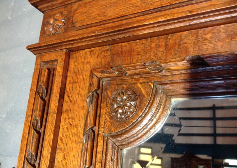 LARGE FRENCH OAK ARMOIRE View XIV