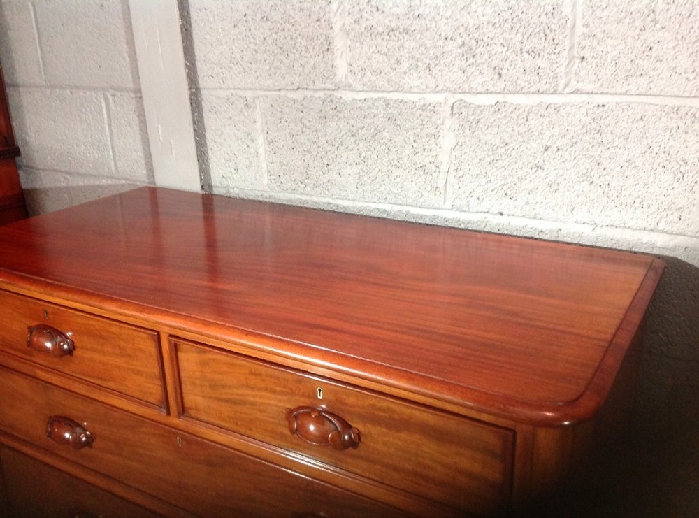 MAHOGANY VICTORIAN CHEST OF DRAWERS View IV