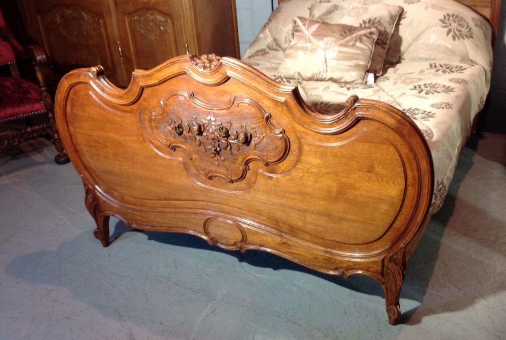 CARVED OAK FRENCH BED View III