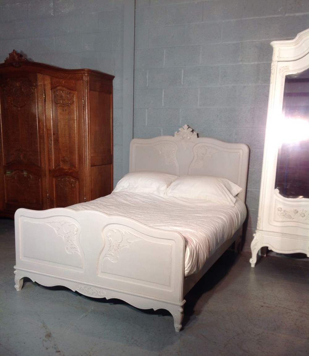 PAINTED FRENCH KINGSIZE BED View II