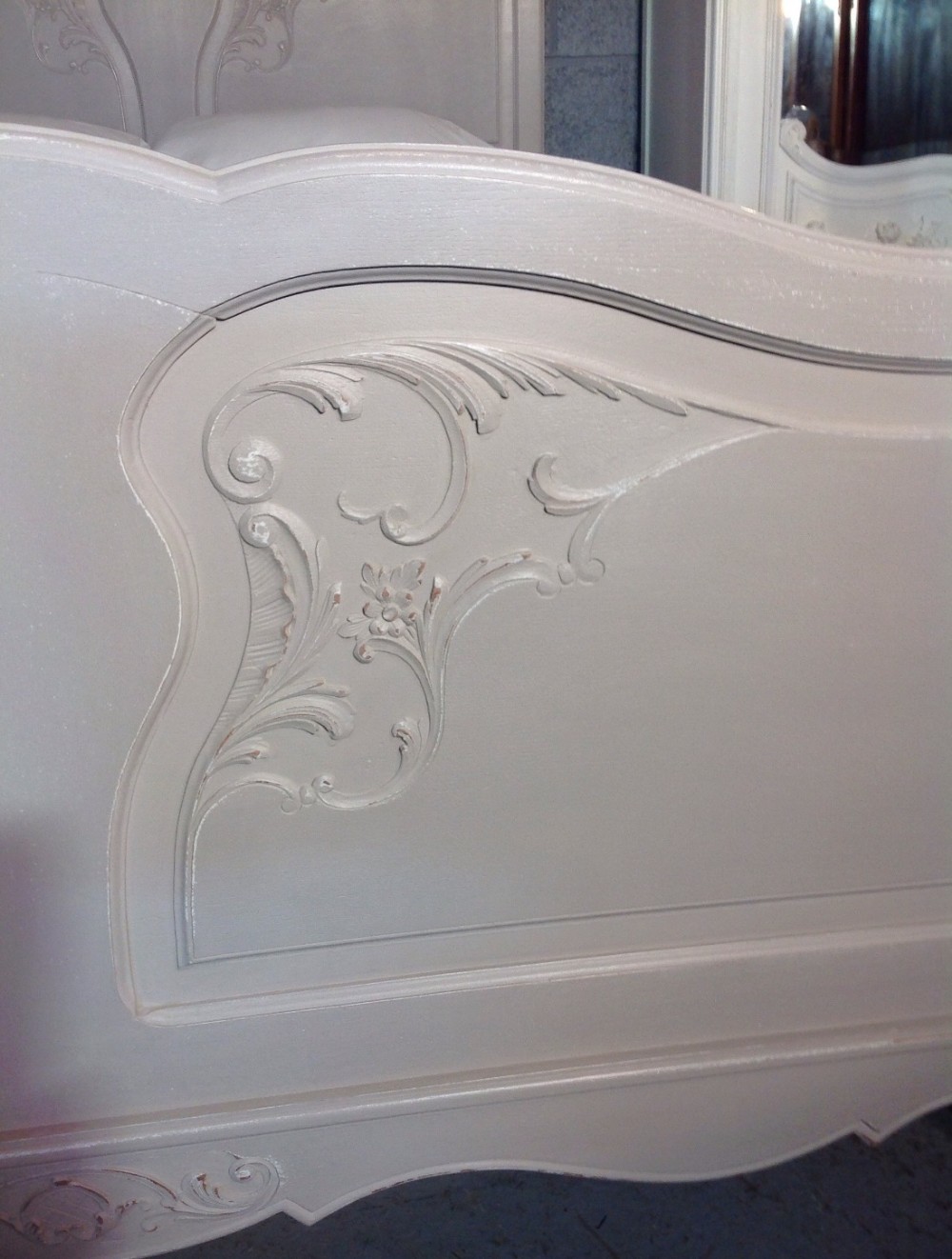 PAINTED FRENCH KINGSIZE BED View V