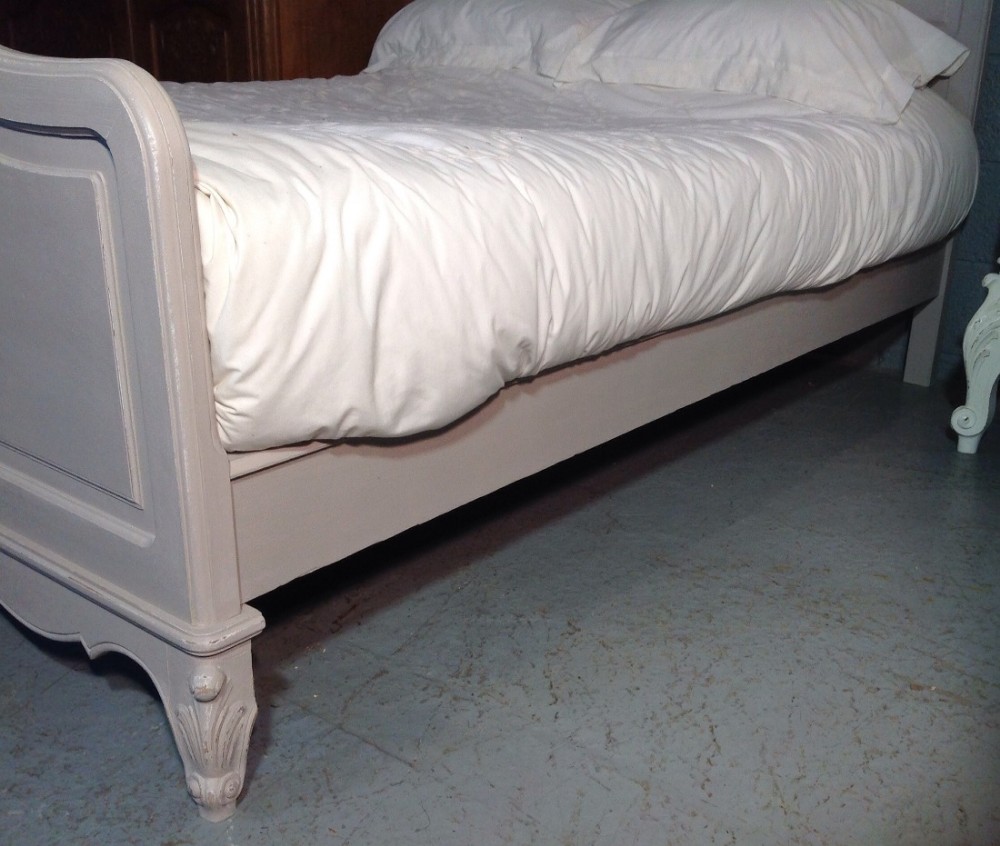 PAINTED FRENCH KINGSIZE BED View VII