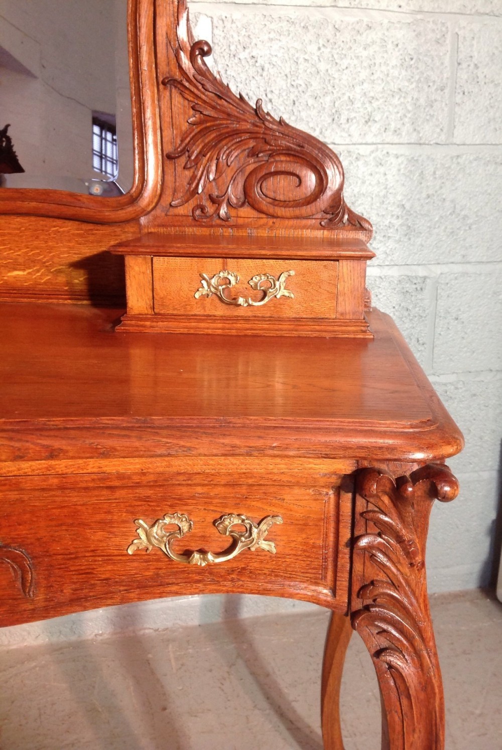 CARVED OAK FRENCH DRESSING TABLE View III