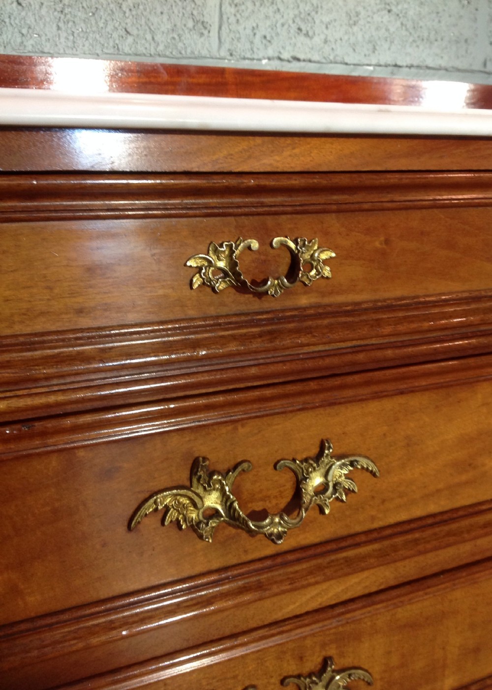 FRENCH MAHOGANY MARBLE TOP WASHSTAND View VII