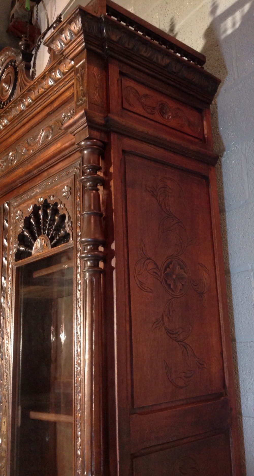 OUTSTANDING CARVED OAK BRETON BOOKCASE  View IX
