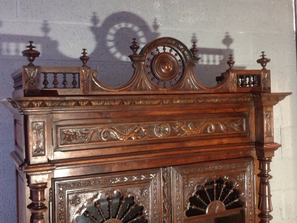 OUTSTANDING CARVED OAK BRETON BOOKCASE  View XV