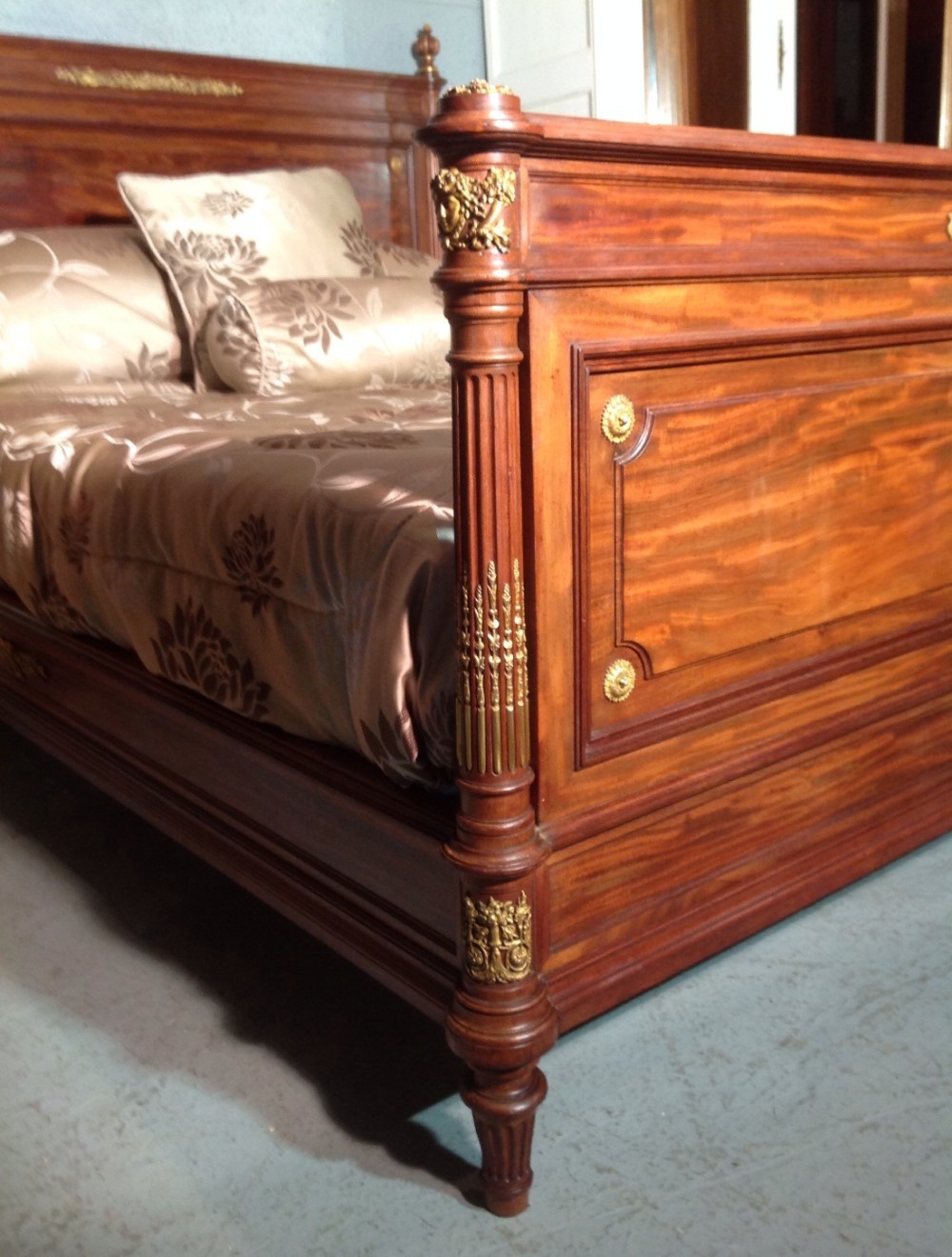 FRENCH MAHOGANY KINGSIZE BED View III